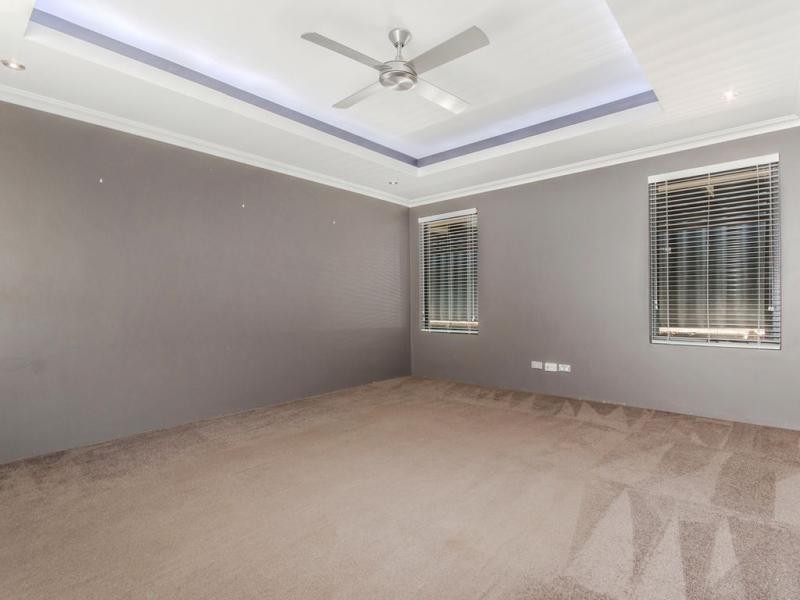 8 Dillon Way, Secret Harbour WA 6173