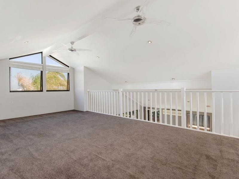 8 Dillon Way, Secret Harbour WA 6173