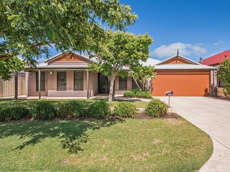 8 Dillon Way, Secret Harbour WA 6173