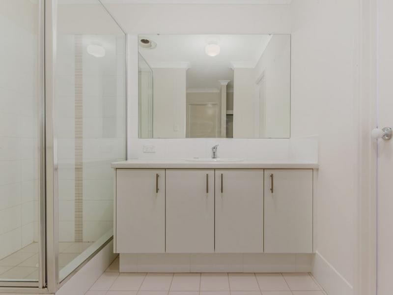 5 Woorabinda Rise, Lakelands WA 6180