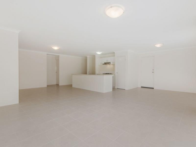 5 Woorabinda Rise, Lakelands WA 6180