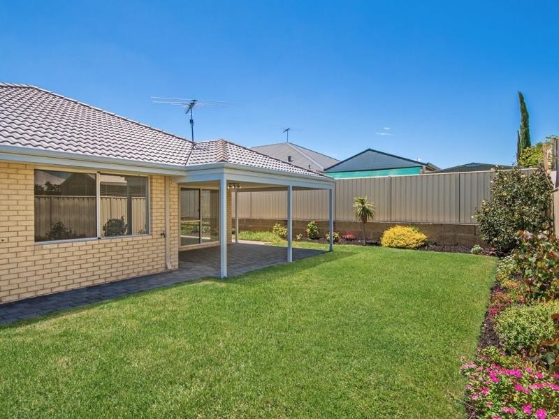 5 Woorabinda Rise, Lakelands WA 6180