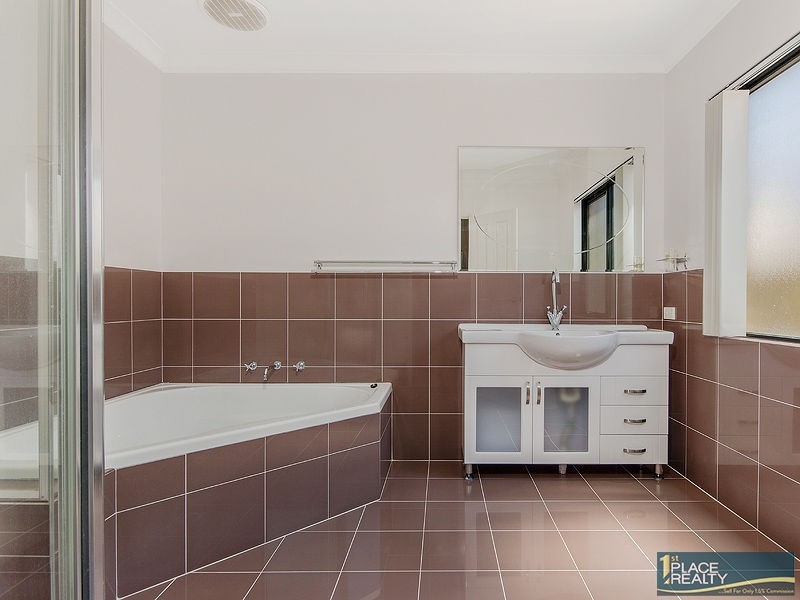 37 Sainte Maxime Avenue, Port Kennedy WA 6172