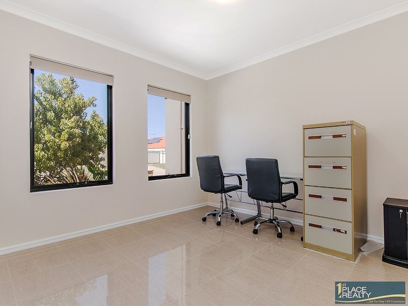 37 Sainte Maxime Avenue, Port Kennedy WA 6172