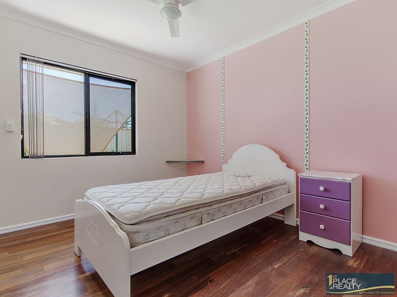 37 Sainte Maxime Avenue, Port Kennedy WA 6172