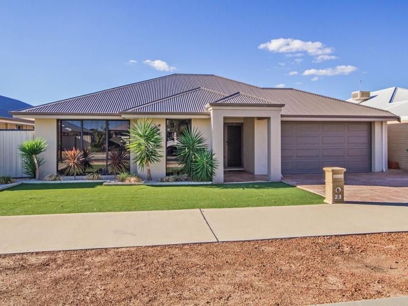 23 Newbridge Street, Meadow Springs WA 6210