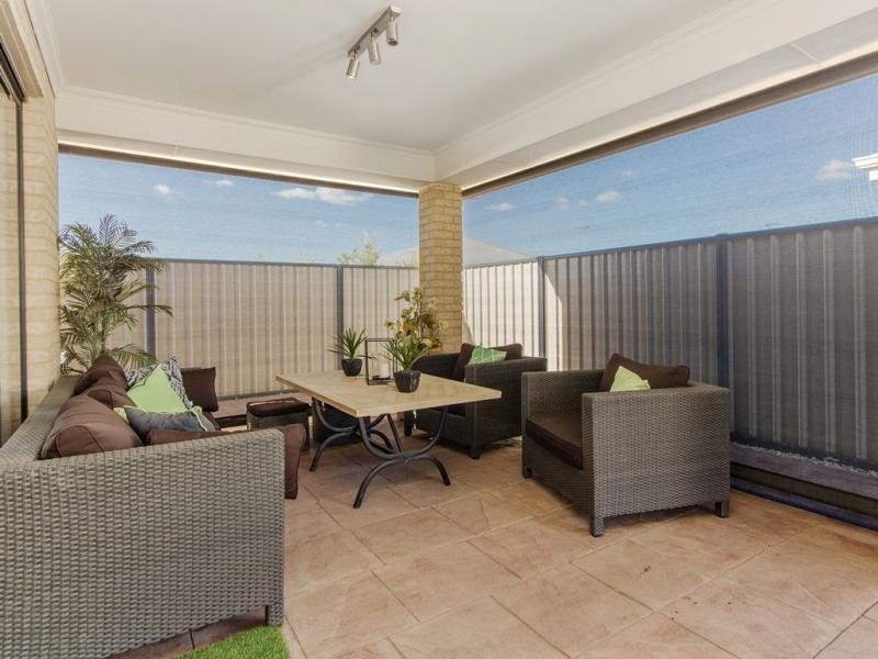 23 Newbridge Street, Meadow Springs WA 6210