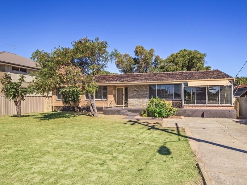 11 Madora Beach Road, Madora Bay WA 6210