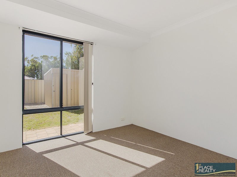 36 Pentland Crescent, Dudley Park WA 6210