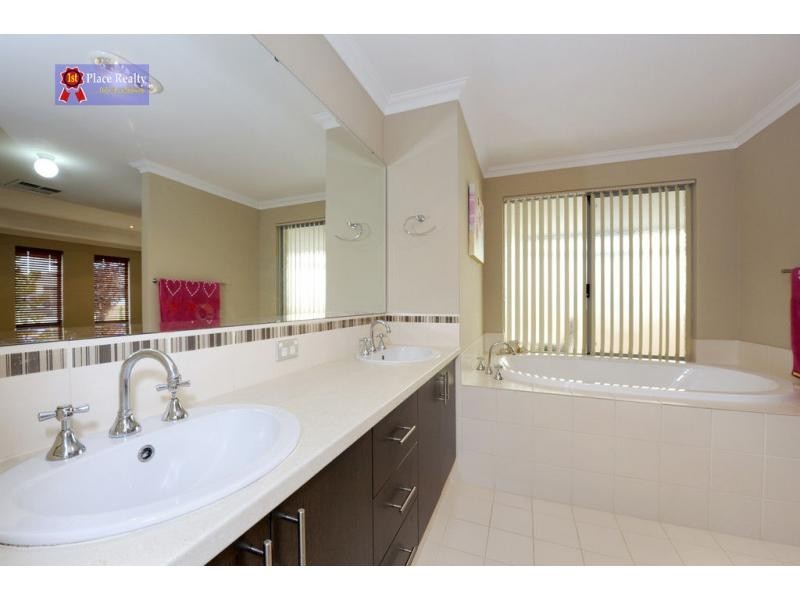 Aubin Grove WA 6164