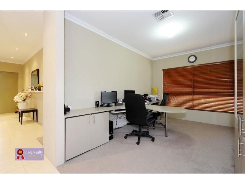 Aubin Grove WA 6164