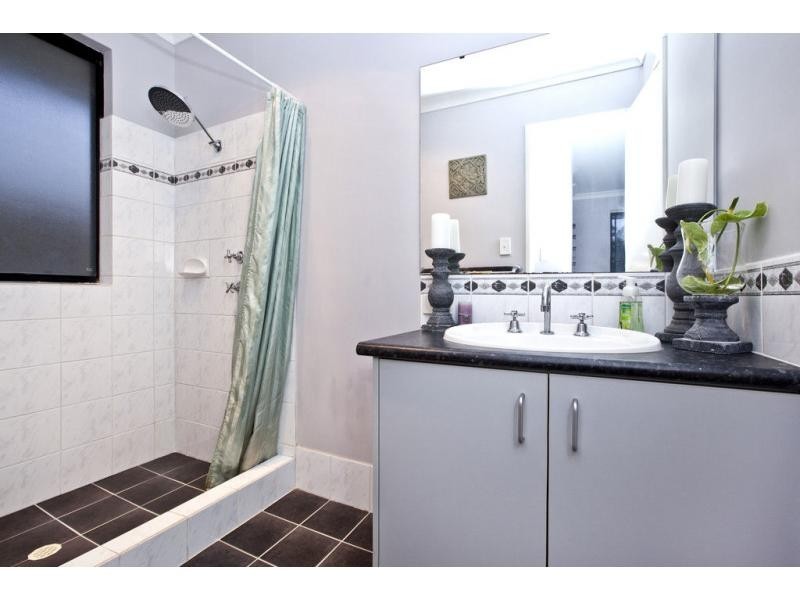 Seville Grove WA 6112