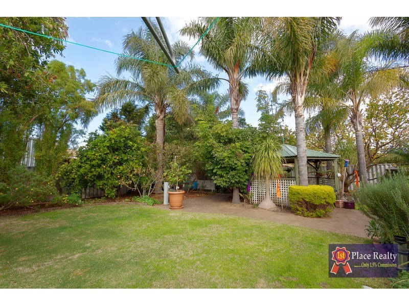 Seville Grove WA 6112