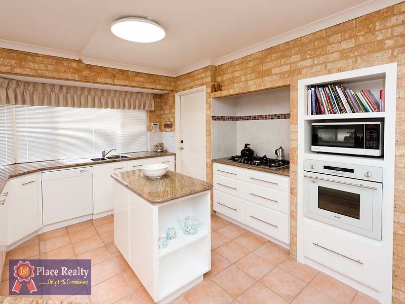 21 Leveque Loop, San Remo WA 6210