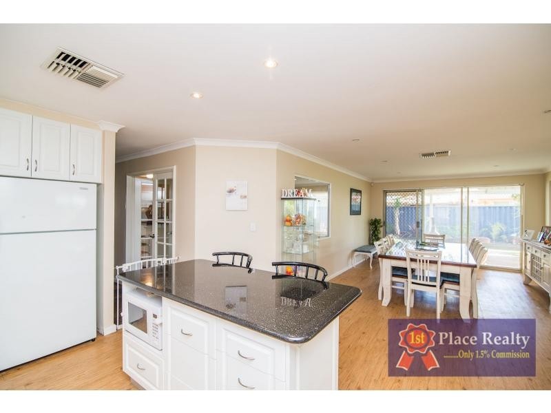 7 Mirror Cove, Waikiki WA 6169