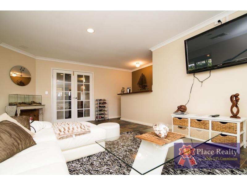 7 Mirror Cove, Waikiki WA 6169