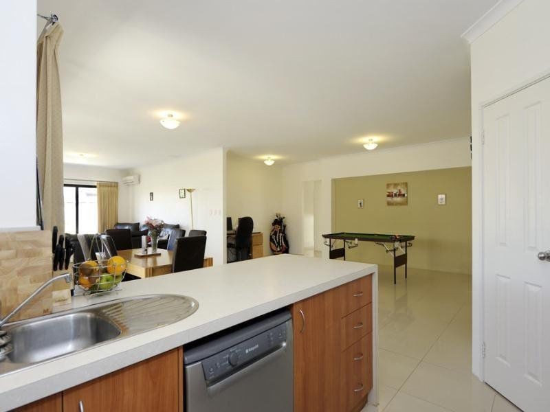 4 Geographe Bay Pass, Secret Harbour WA 6173