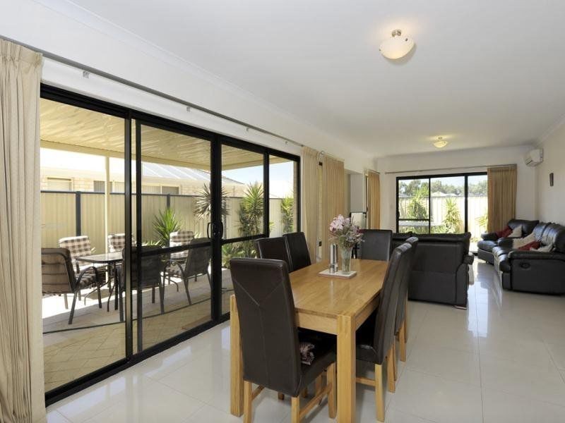 4 Geographe Bay Pass, Secret Harbour WA 6173