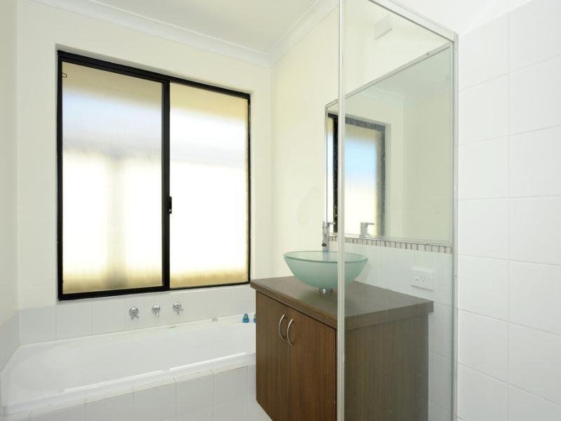 4 Geographe Bay Pass, Secret Harbour WA 6173