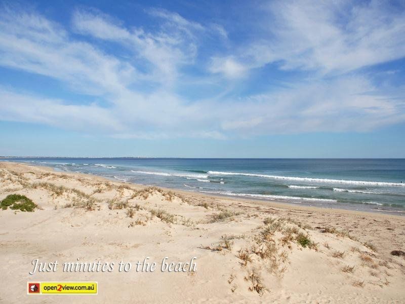 4 Geographe Bay Pass, Secret Harbour WA 6173