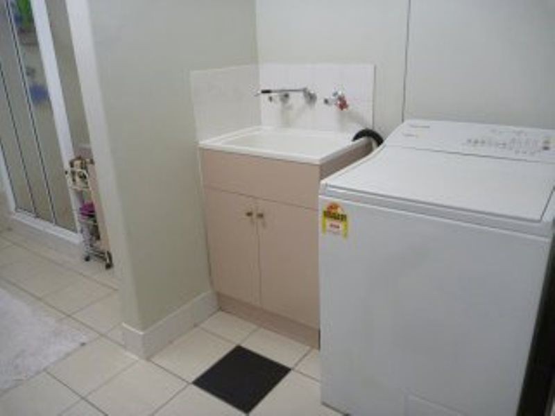 Orelia WA 6167