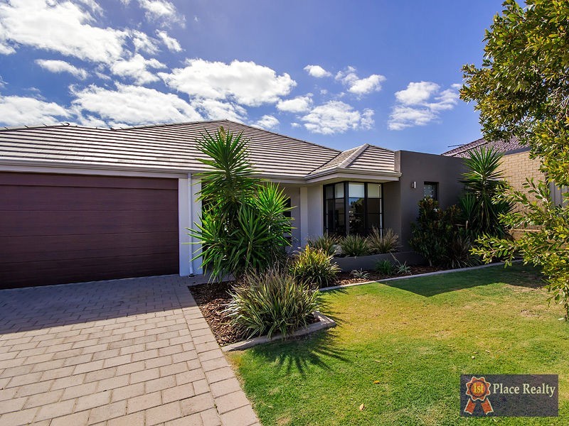 25 Broadstone Vista, Meadow Springs WA 6210