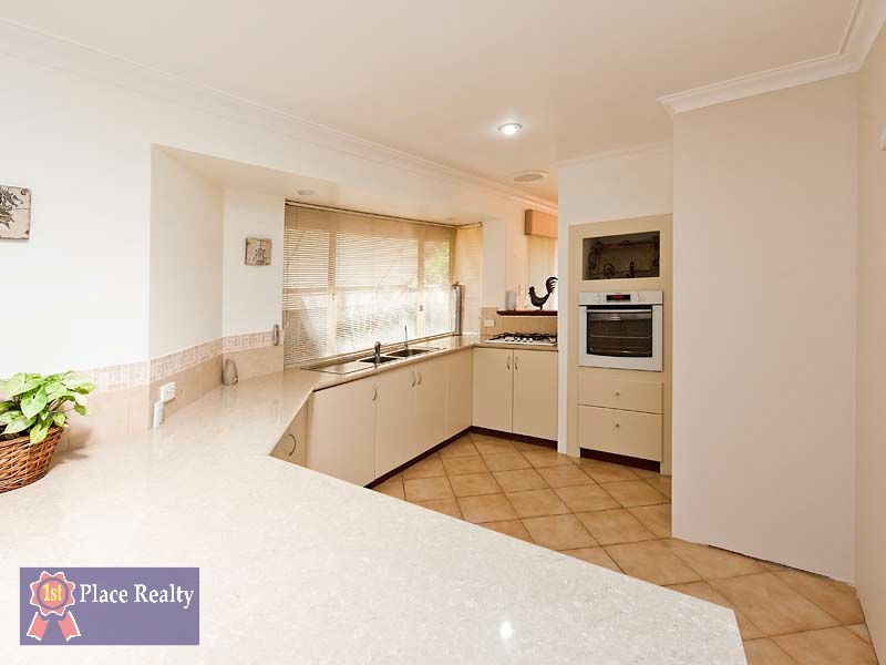 1/2 Nelson Street, Halls Head WA 6210