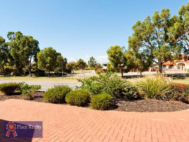 1/2 Nelson Street, Halls Head WA 6210