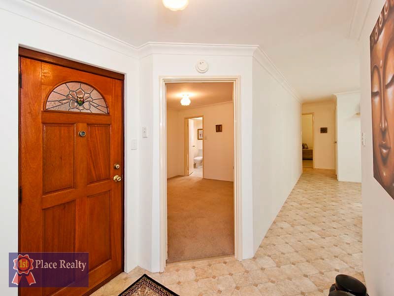 1/2 Nelson Street, Halls Head WA 6210