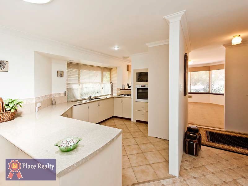 1/2 Nelson Street, Halls Head WA 6210