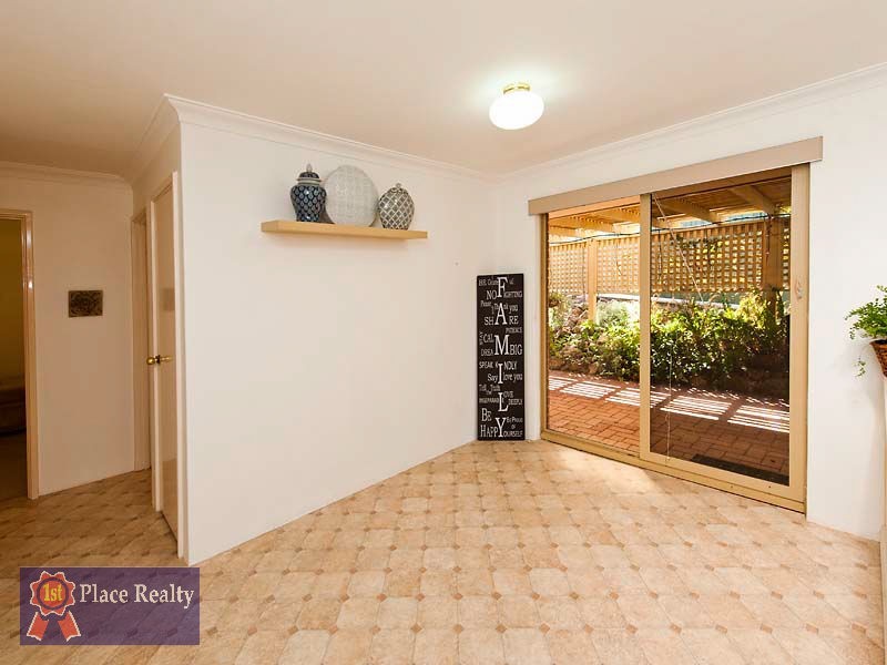 1/2 Nelson Street, Halls Head WA 6210