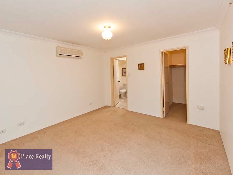 1/2 Nelson Street, Halls Head WA 6210