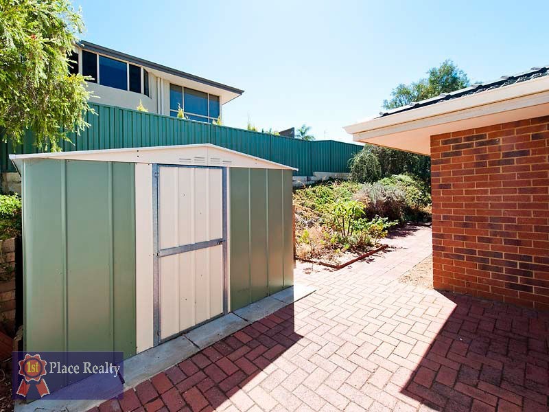 1/2 Nelson Street, Halls Head WA 6210