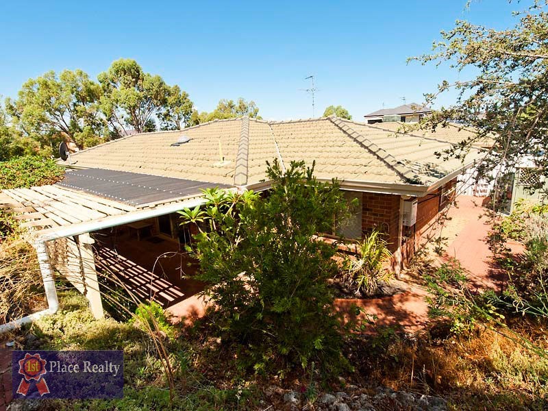 1/2 Nelson Street, Halls Head WA 6210