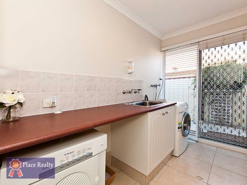 Meadow Springs WA 6210