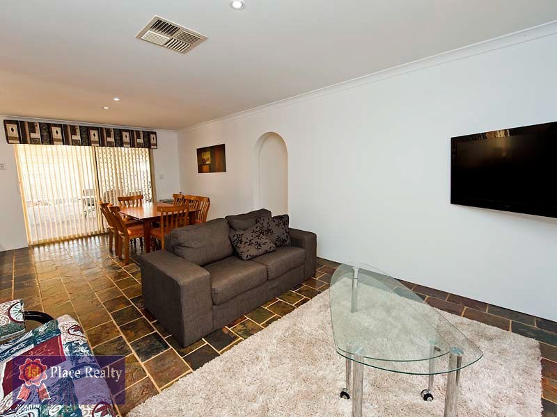 15 Clytie Road, Silver Sands WA 6210