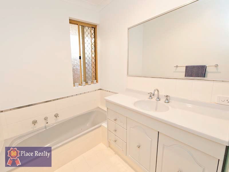 15 Clytie Road, Silver Sands WA 6210