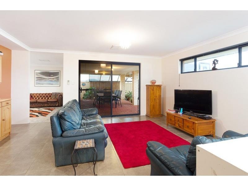 25 Wells Road, Pinjarra WA 6208