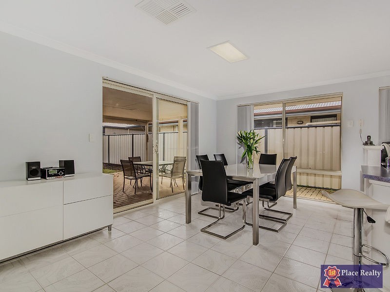 225 Oakmont Avenue, Meadow Springs WA 6210