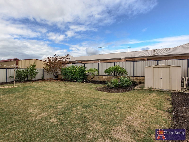 225 Oakmont Avenue, Meadow Springs WA 6210