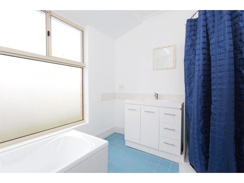 70 Murchison Road, Waikiki WA 6169