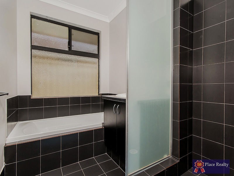 2A Lavinia Crescent, Secret Harbour WA 6173