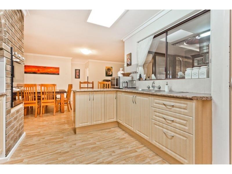 7 Barbados Close, Safety Bay WA 6169