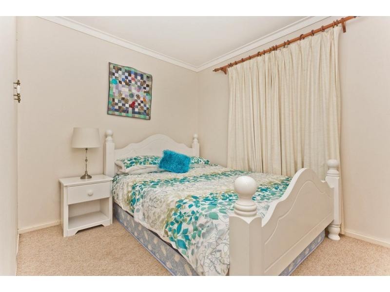 7 Barbados Close, Safety Bay WA 6169