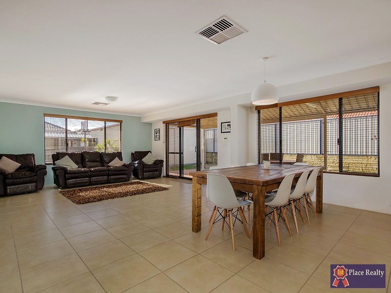 95 Meadow Springs Drive, Meadow Springs WA 6210