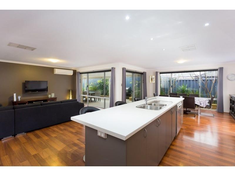 4 Triandra Street, Baldivis WA 6171