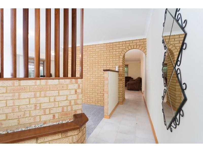 9 Derby Close, Warnbro WA 6169