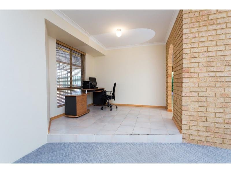 9 Derby Close, Warnbro WA 6169