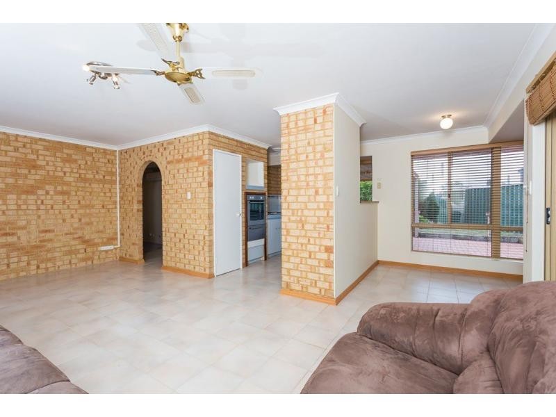 9 Derby Close, Warnbro WA 6169