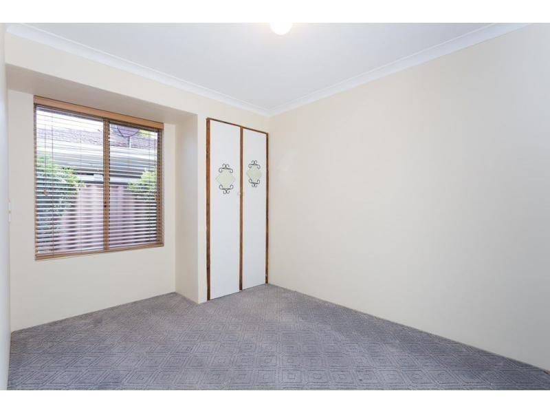 9 Derby Close, Warnbro WA 6169
